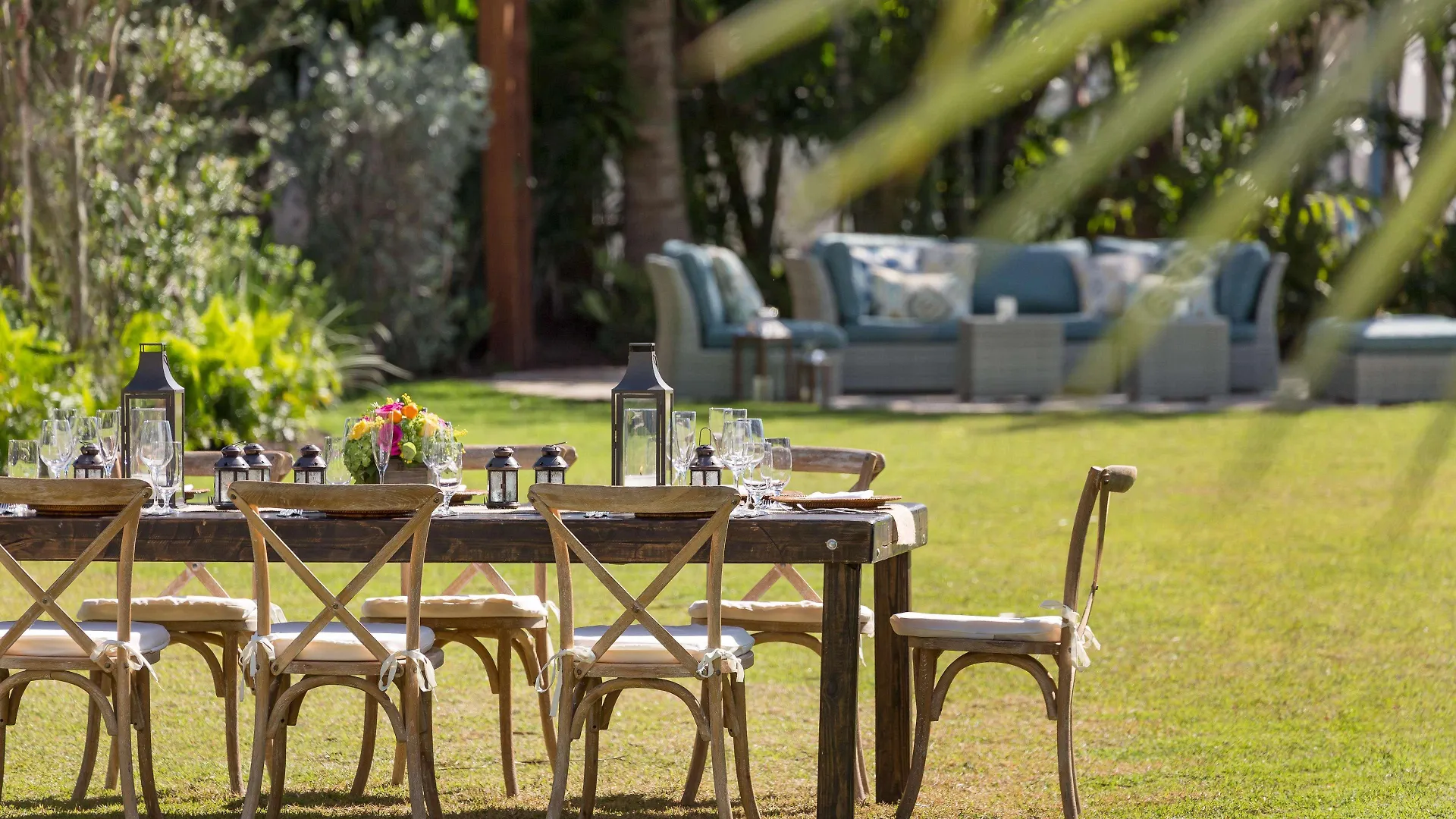 Отель Hilton Garden / The Keys Collection