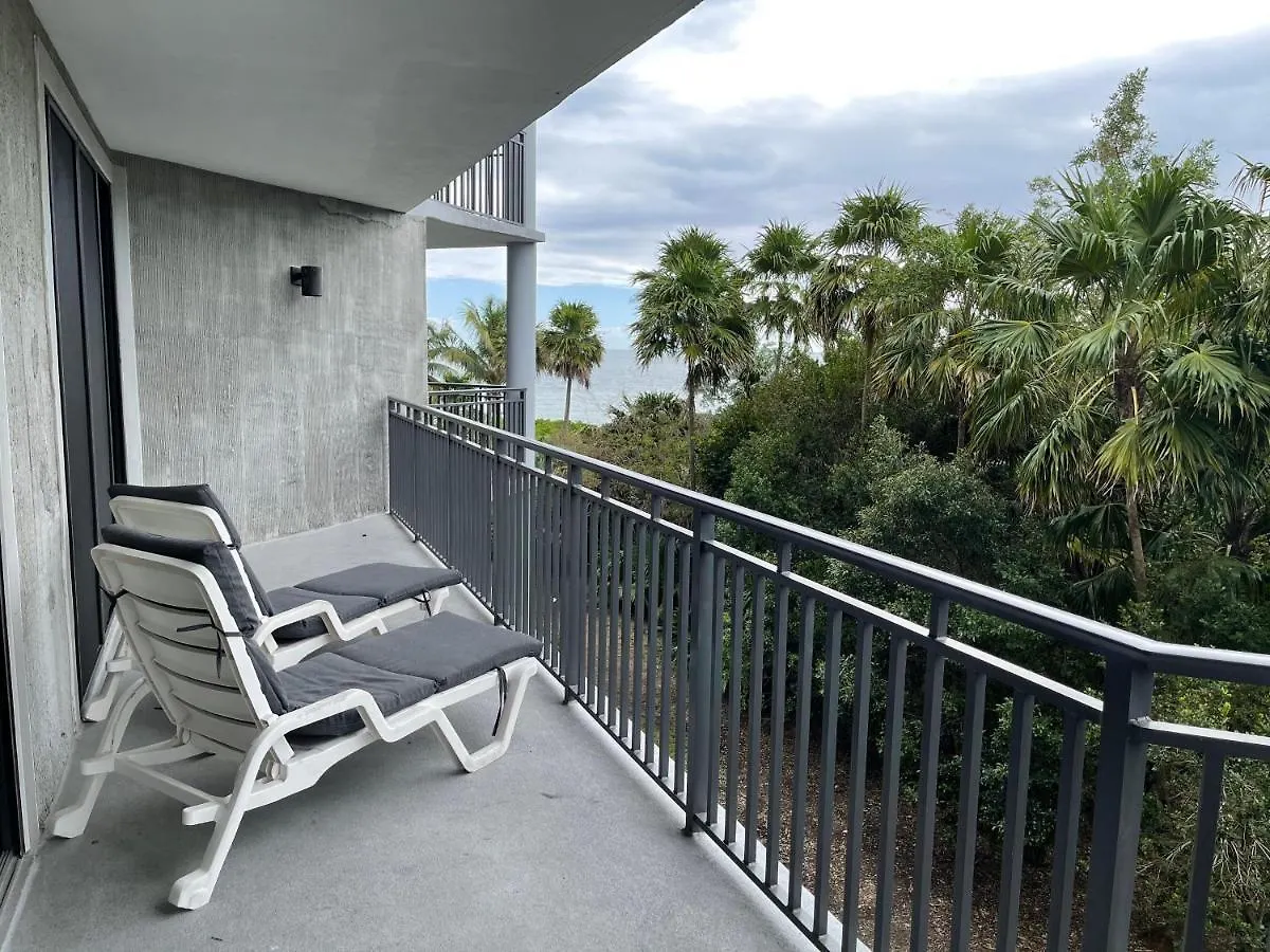Apartment Ocean Hideaway On The Atlantic