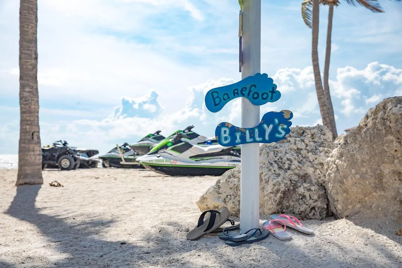 New! Cristbal - Balcony, Parking & Pool! Holiday home Key West