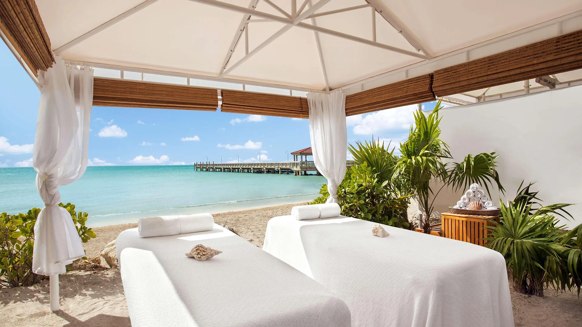 Casa Marina Key West, Curio Collection By Hilton Курортный комплекс