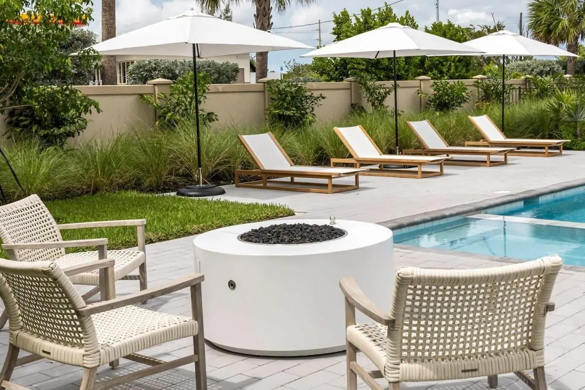 펜션 The Ebberly House - Amazing Pool In Gated Community *