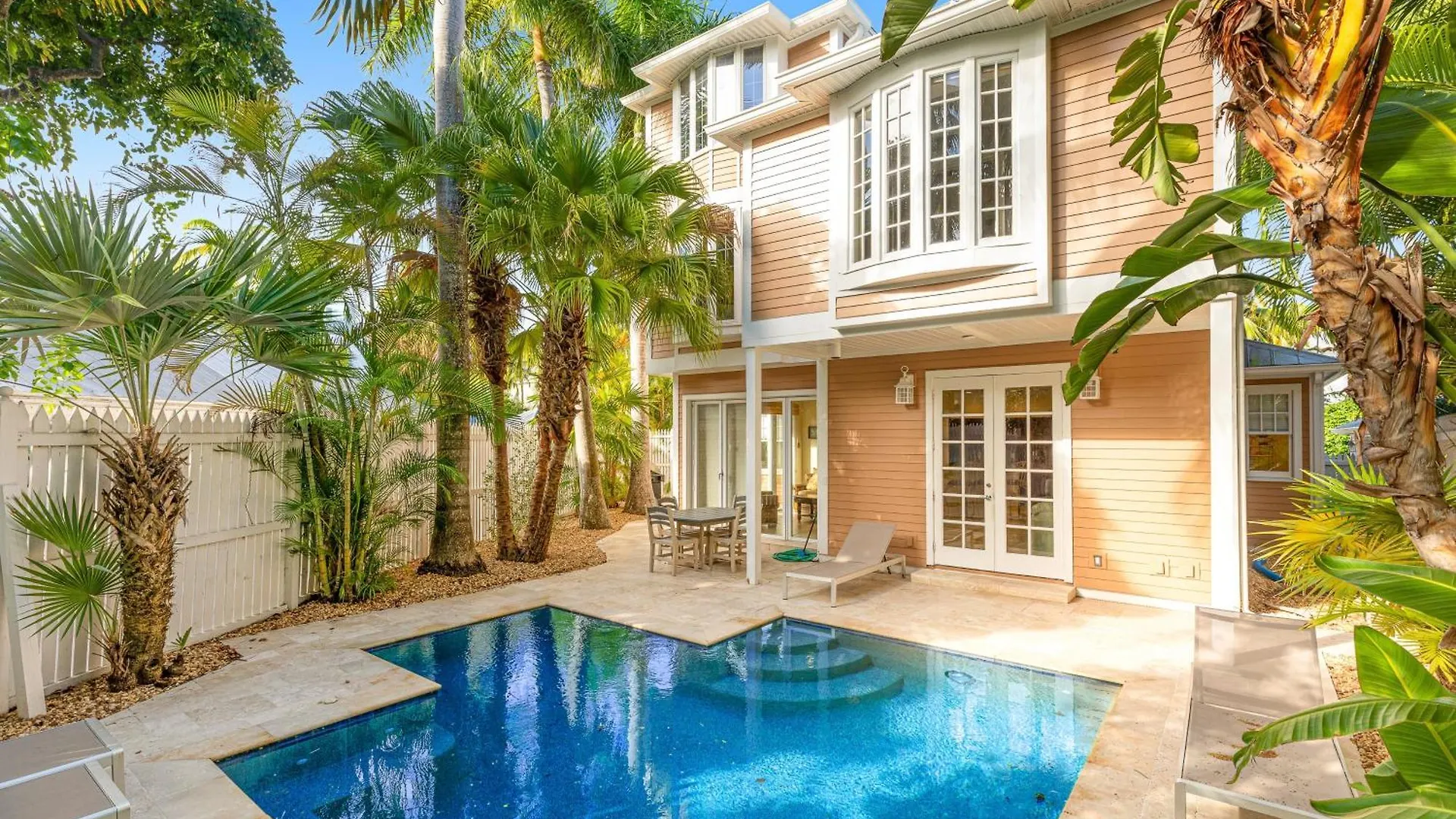 The Southernmost Comfort House Holiday home *
