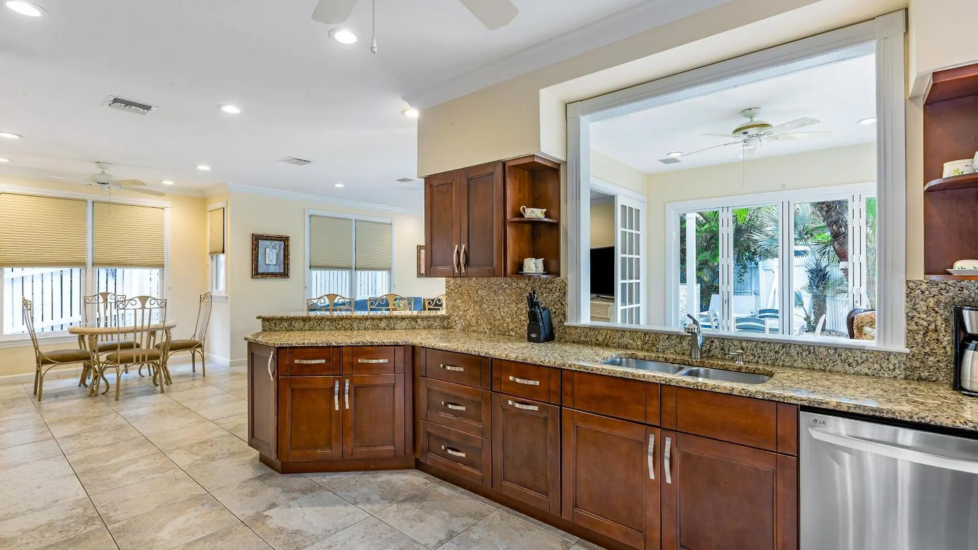 The Southernmost Comfort House Holiday home *