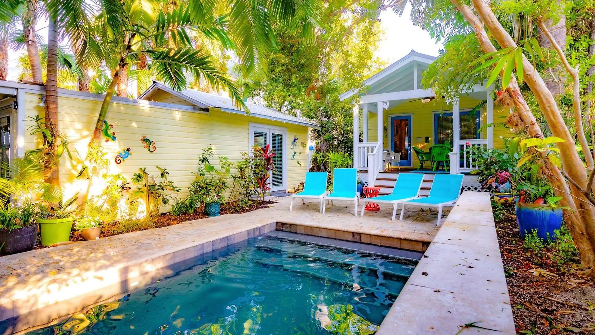 Bahama House Holiday home