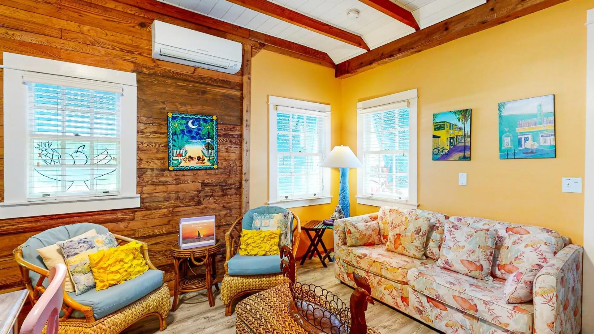 Bahama House Holiday home