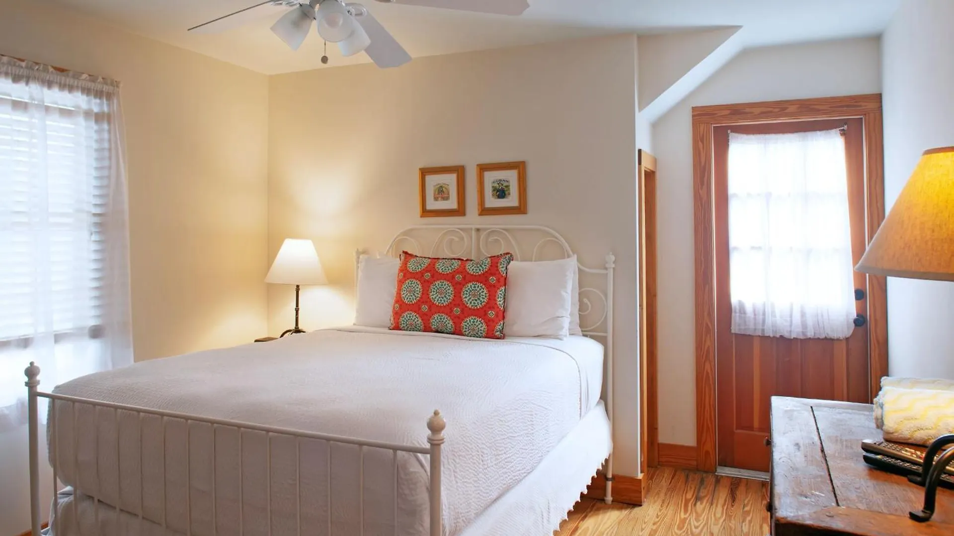 Hotel Island House