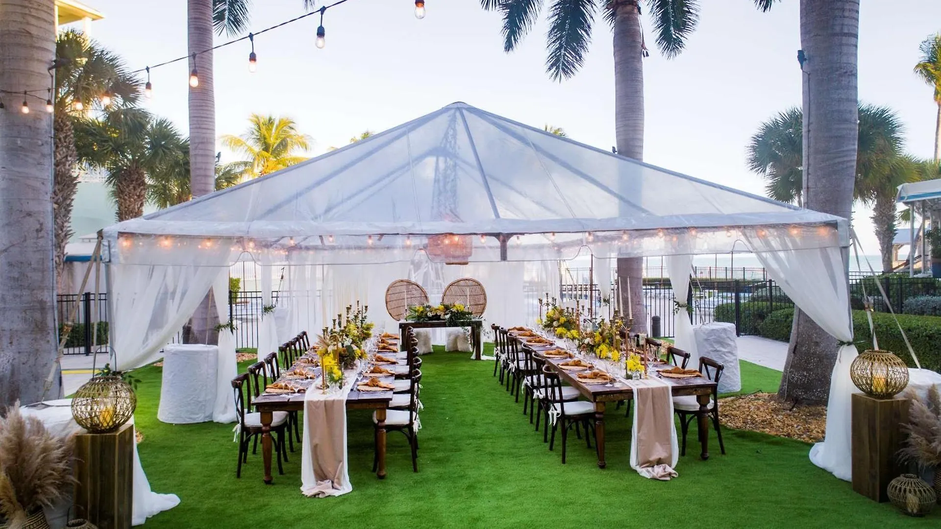 The Reach Key West, Curio Collection By Hilton Key West