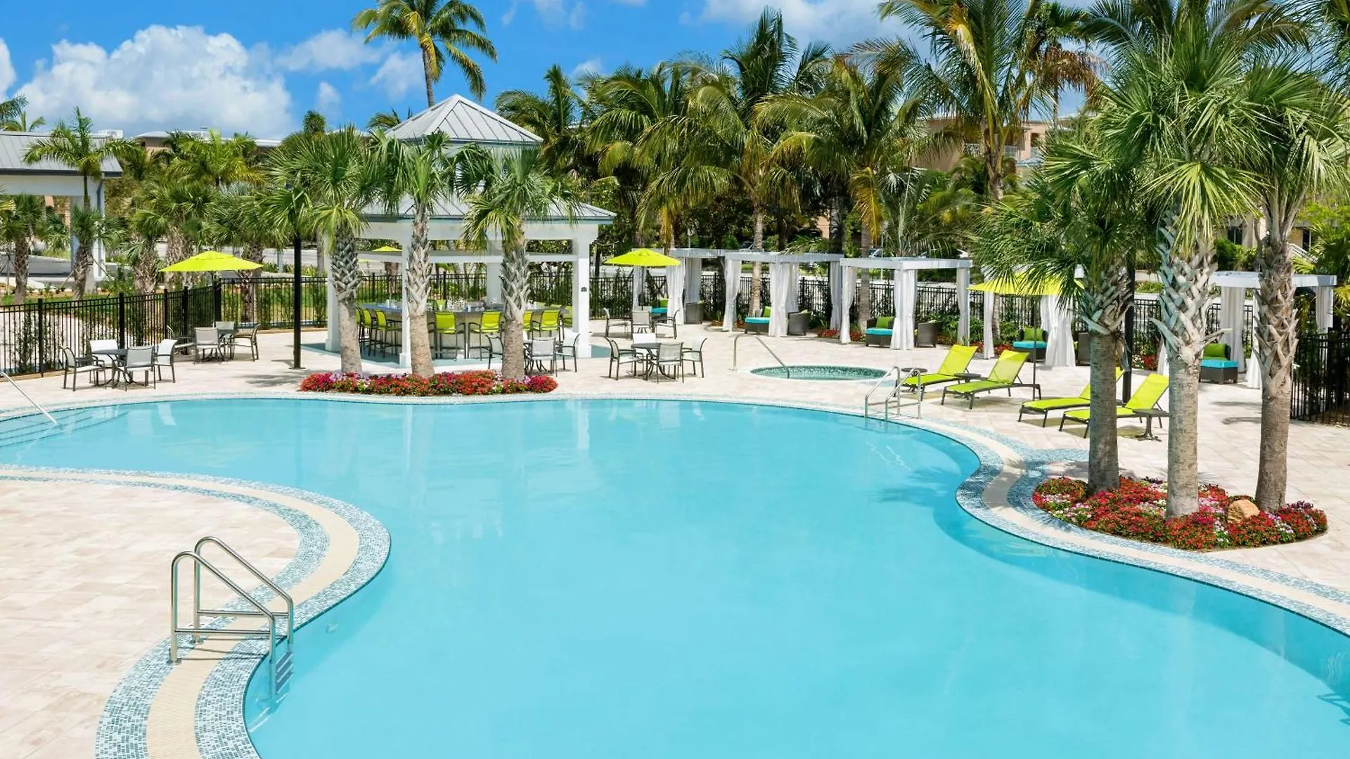 Hilton Garden / The Keys Collection 3*