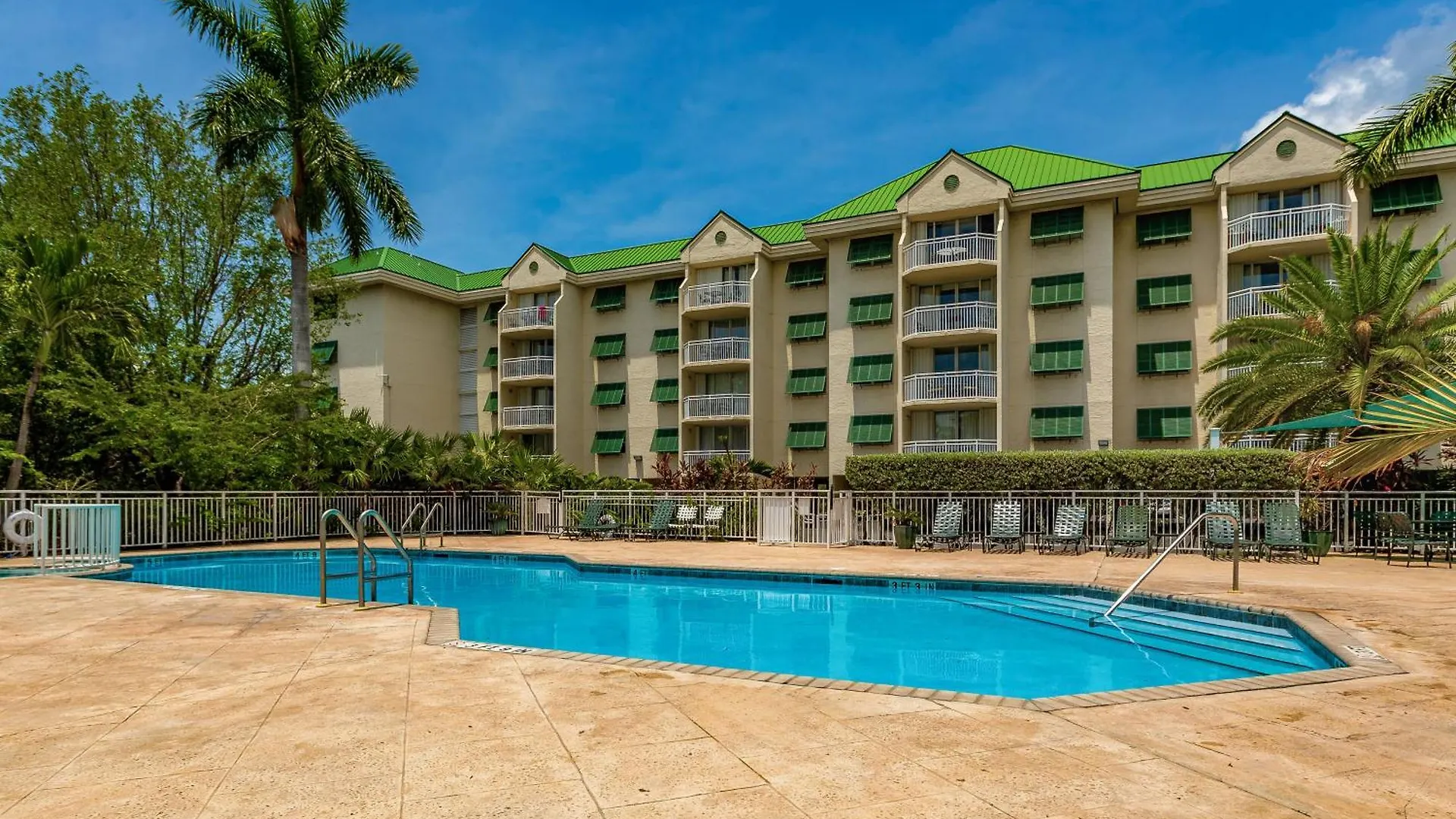 Sunrise Barbados #204 Apartman *