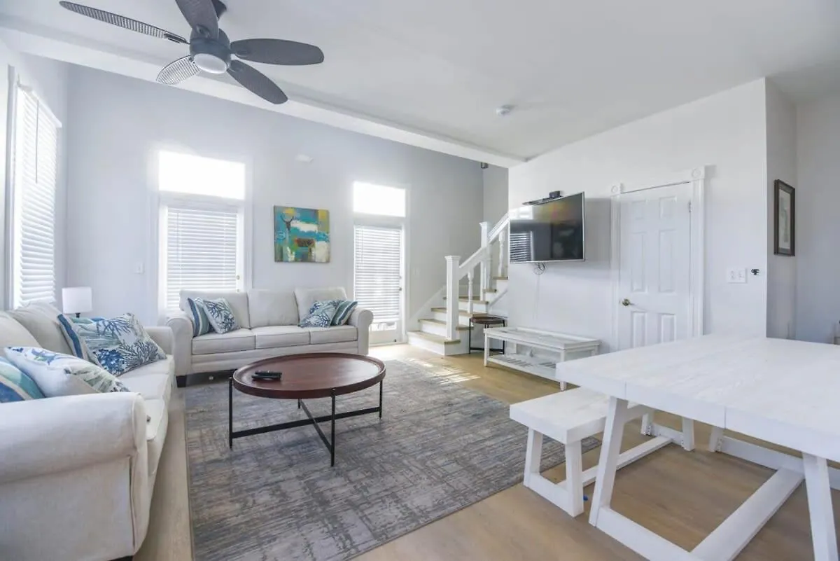 Duval's Delight -loft On Duval Key West