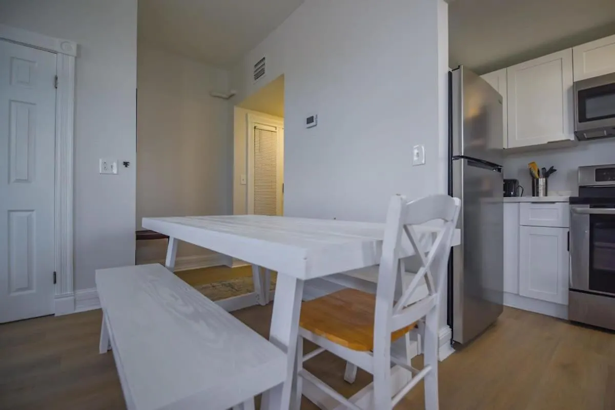 Duval's Delight -loft On Duval Apartment *