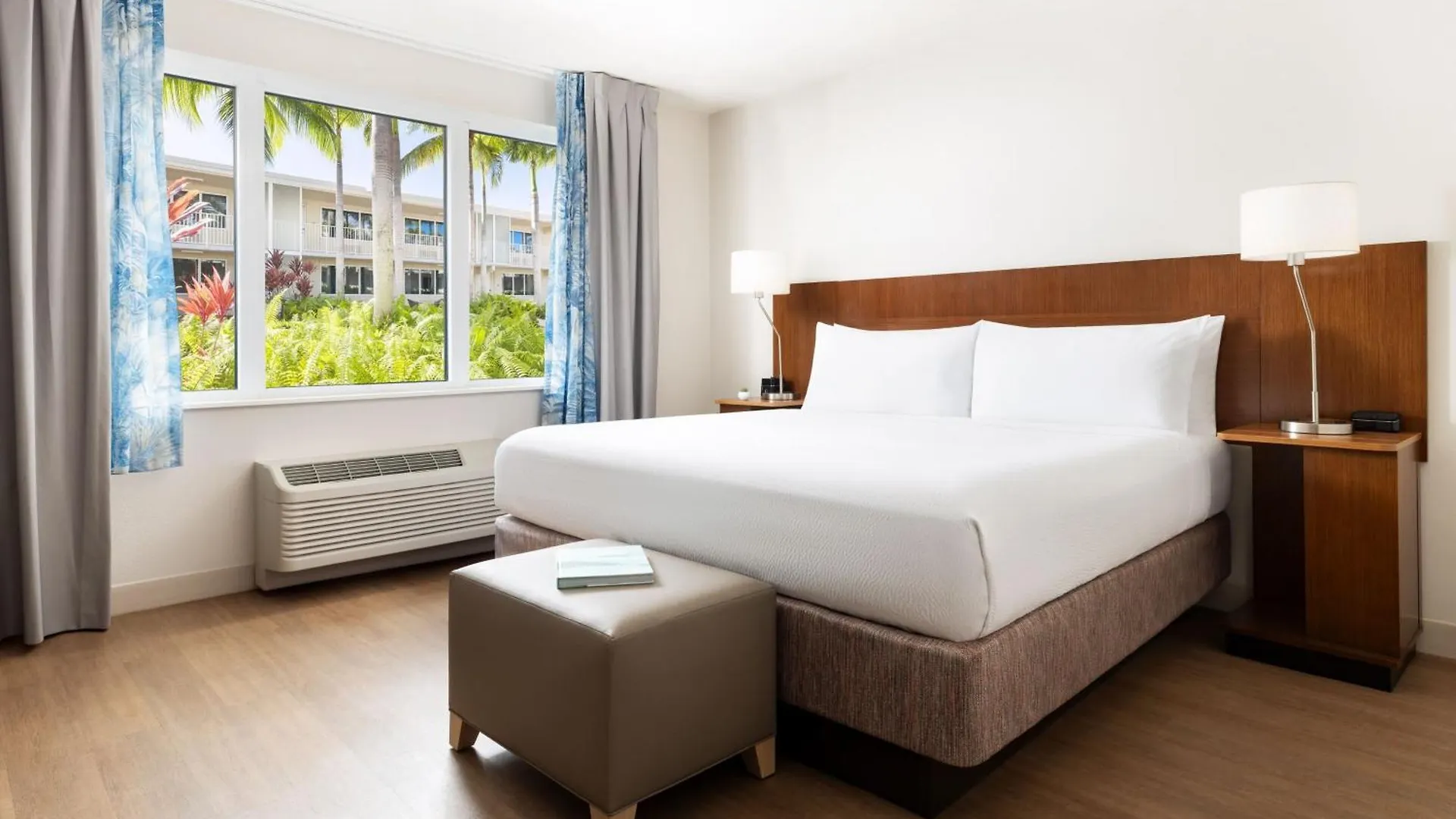 Fairfield & By Marriott At The Keys Collection Key West
