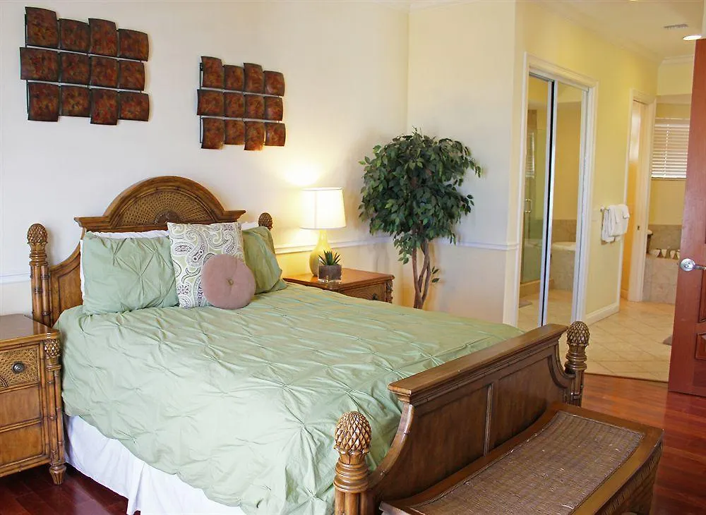 Harbour Oceanfront Cayo Hueso