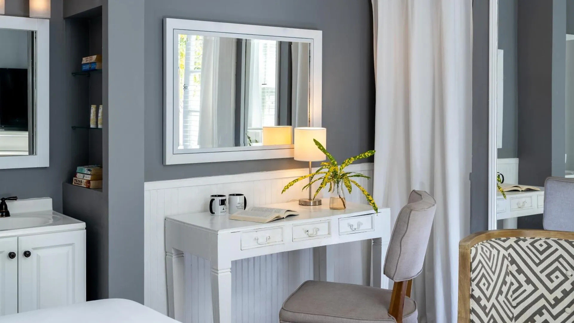 Alexander's Guesthouse-adult Exclusive, Lgbtq Friendly Κι Γουέστ