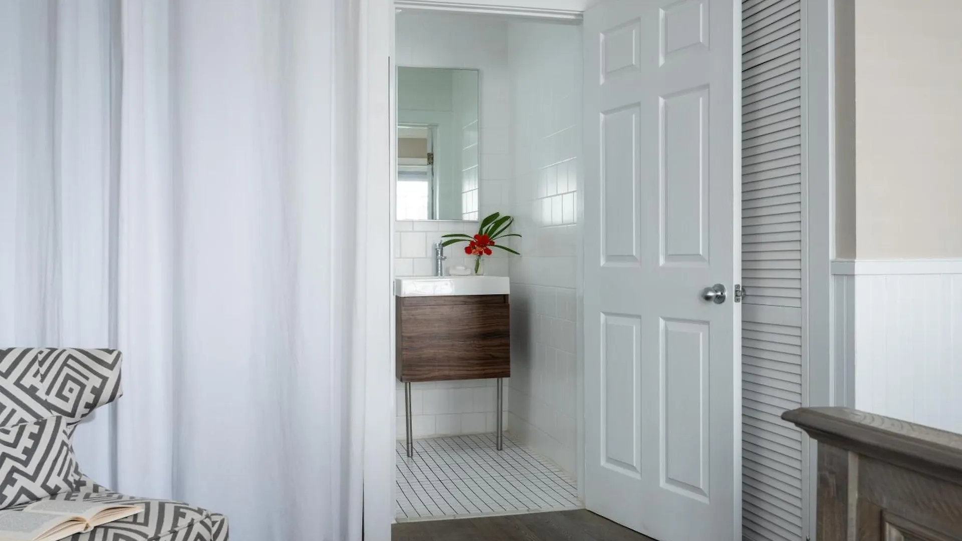 Alexander's Guesthouse-adult Exclusive, Lgbtq Friendly