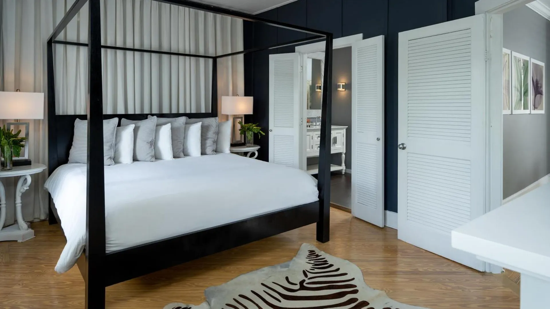 Alexander's Guesthouse-adult Exclusive, Lgbtq Friendly Bed and Breakfast 3*