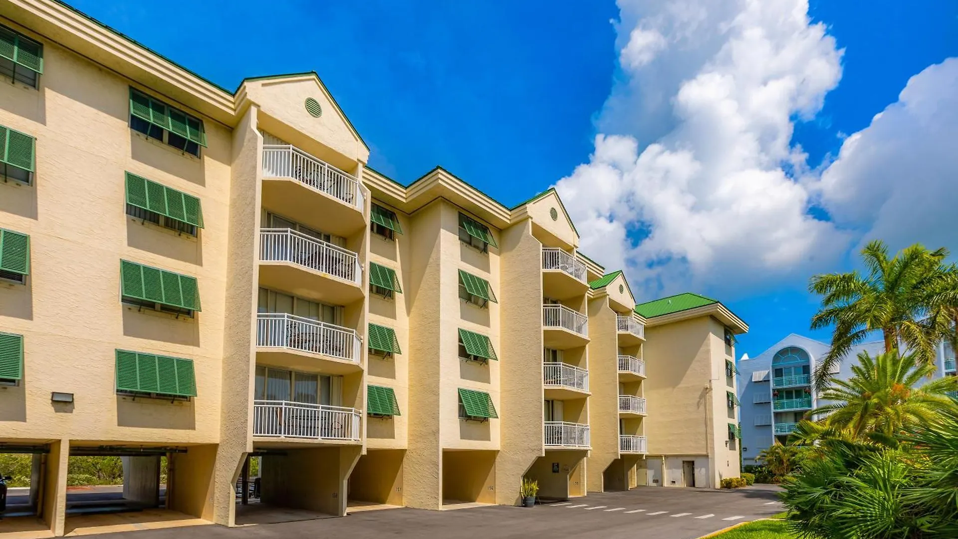 Apartamento Sunrise - Sea Breeze 101