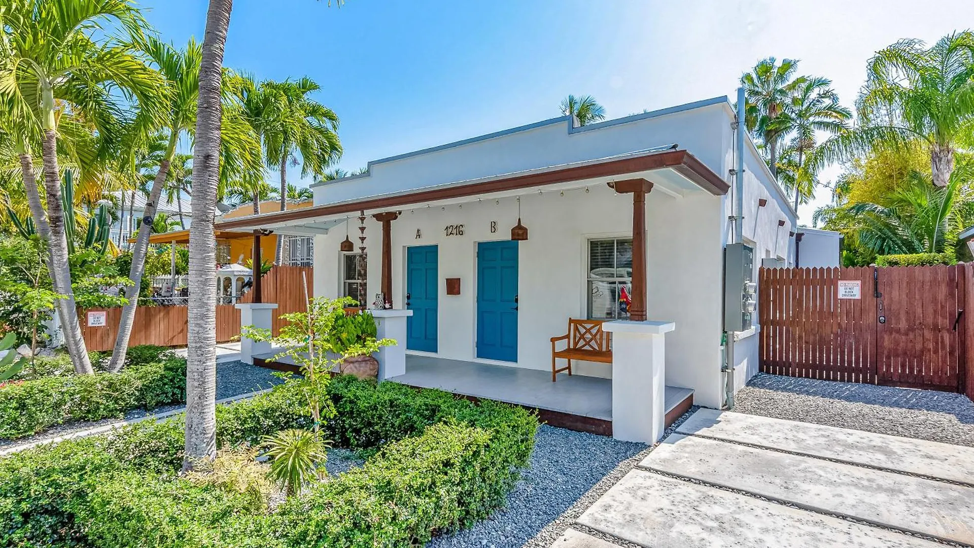 Tropical Vibes Holiday home *