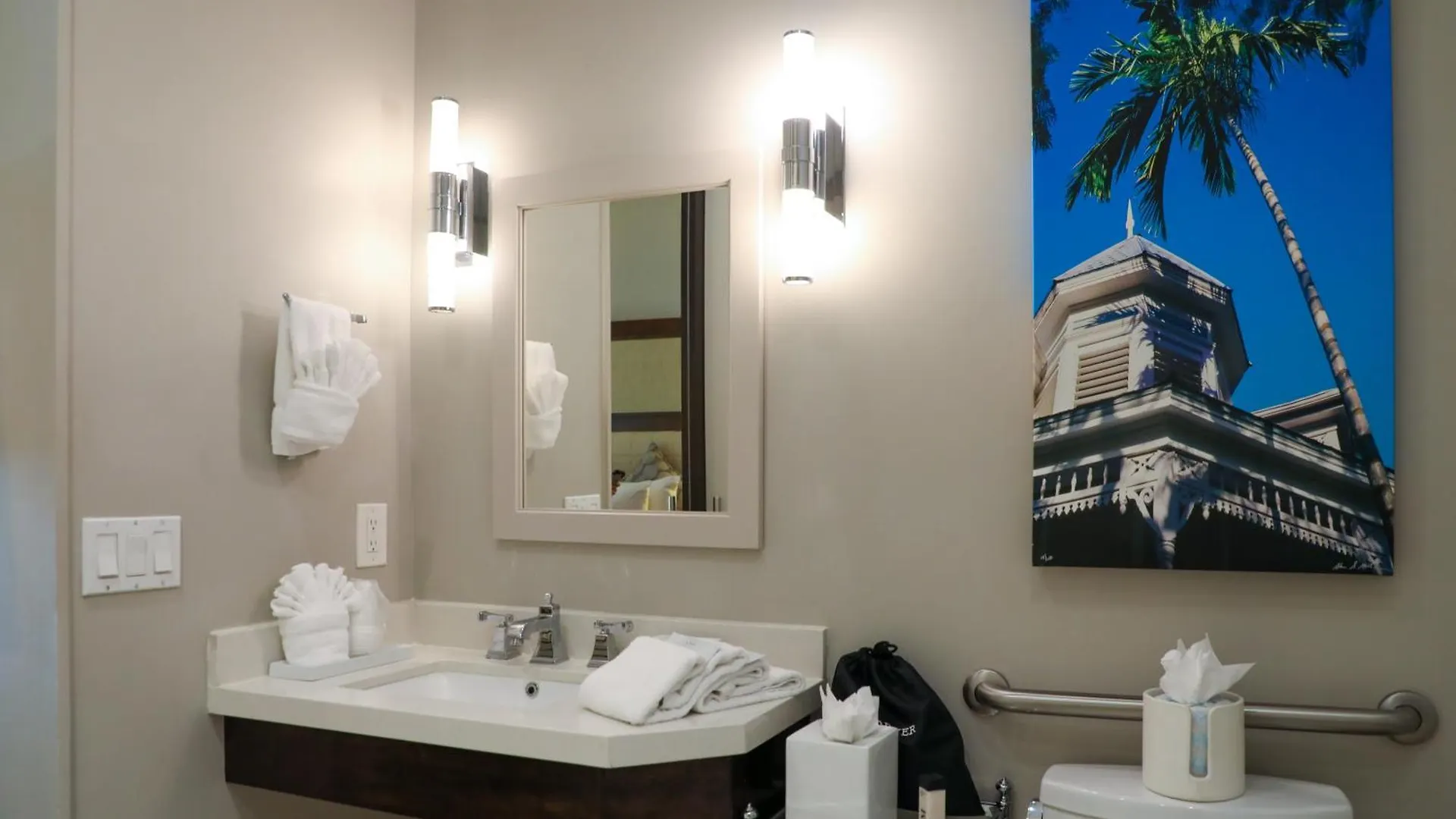 Almond Tree - Adults Only 3* Key West