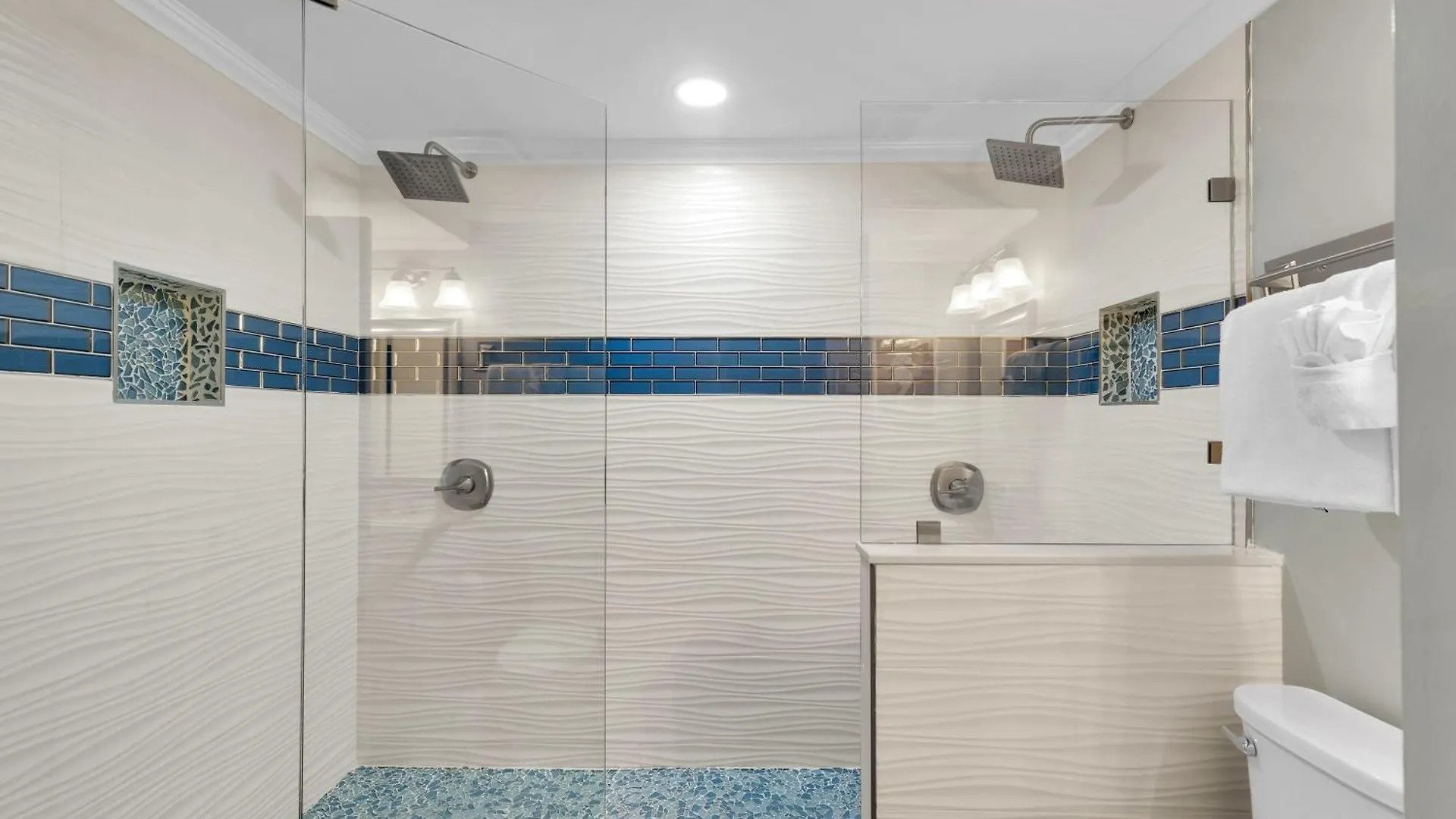 Holiday home St Kitts - Downtown Waterfront Penthouse Pool Dock Parking Key West