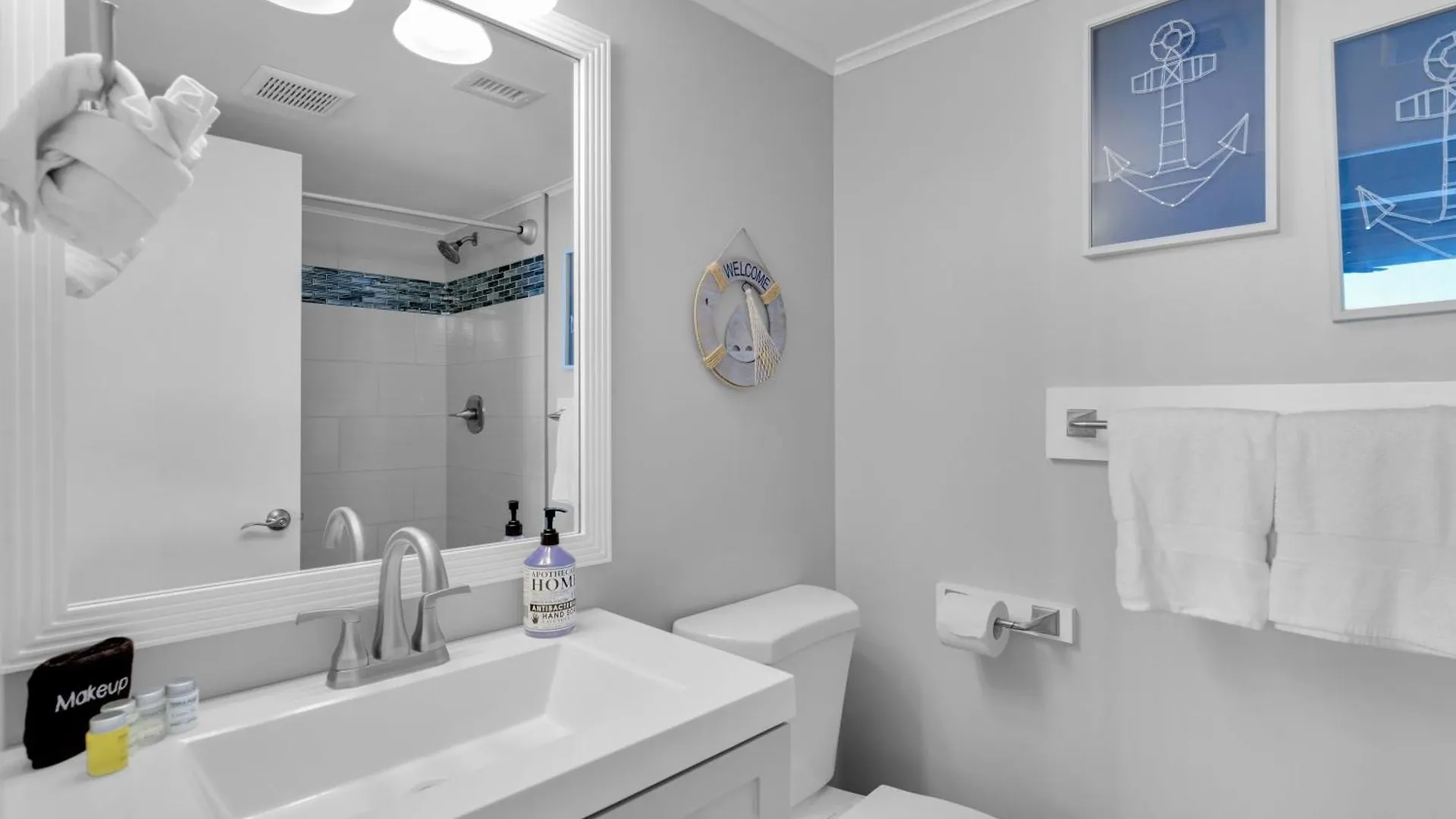 펜션 St Thomas - Waterfront Penthouse Sleeps 16 W Pool & Boat Dock