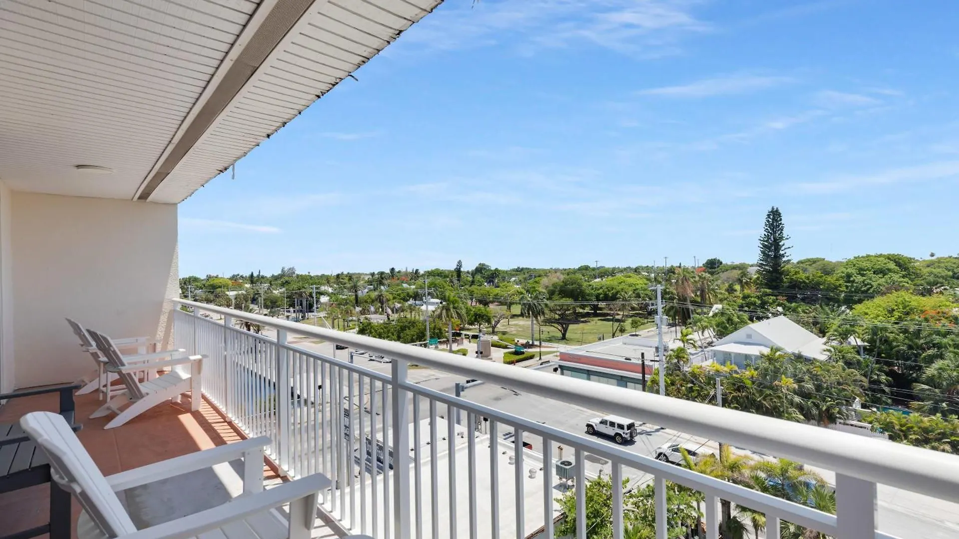 St Thomas - Waterfront Penthouse Sleeps 16 W Pool & Boat Dock
