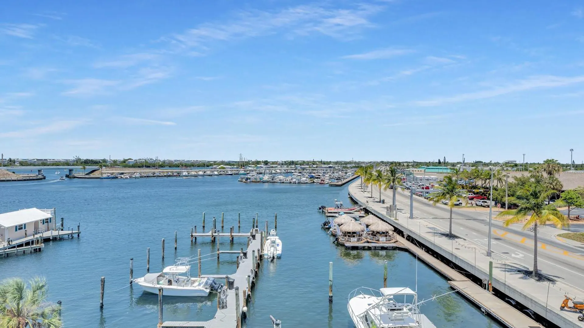 펜션 St Thomas - Waterfront Penthouse Sleeps 16 W Pool & Boat Dock