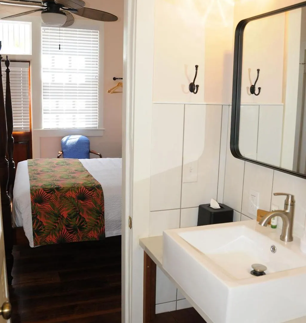 The Porch On Frances - Adults Exclusive Inn Cayo Hueso
