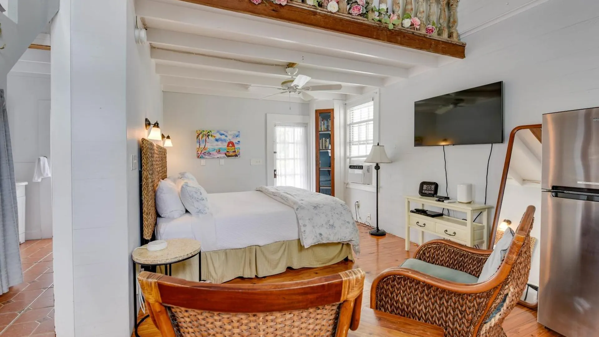 New Rose Retreat - Pool & Parking Holiday home *