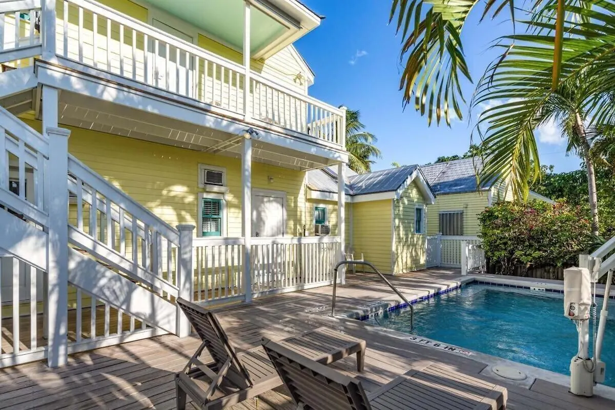 Holiday home Leo's *