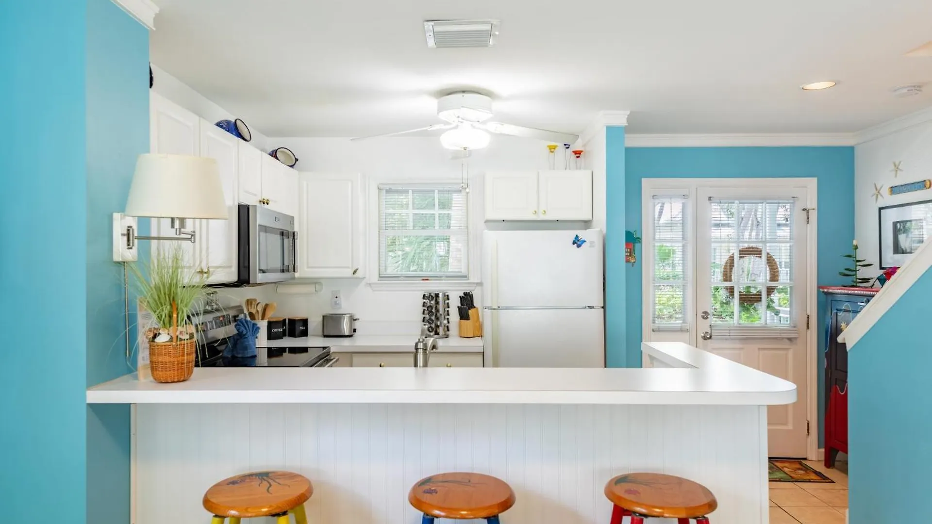 Southard Getaway By Avantstay W Covered Patio Great Location Shared Pool Week Long Key West