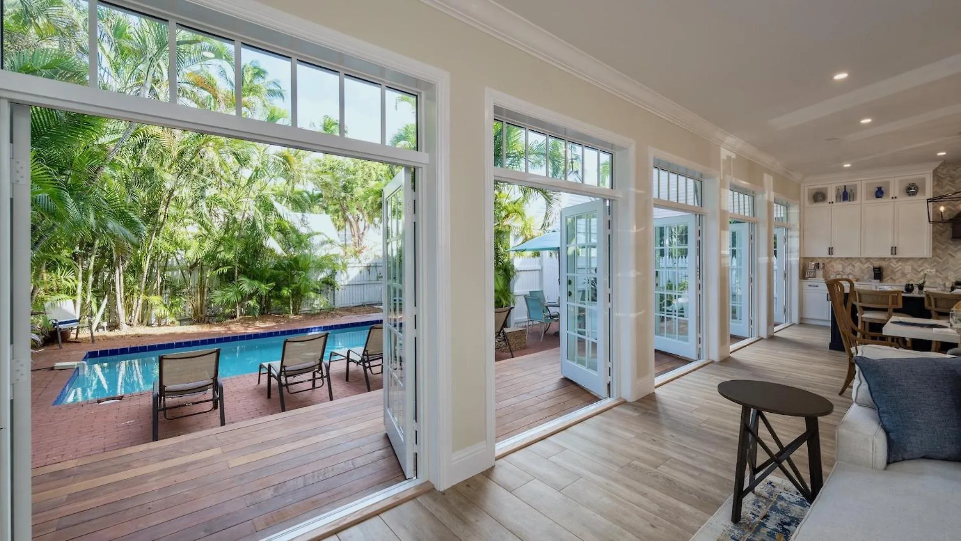 Conch Casa Grande By Last Key Realty Key West