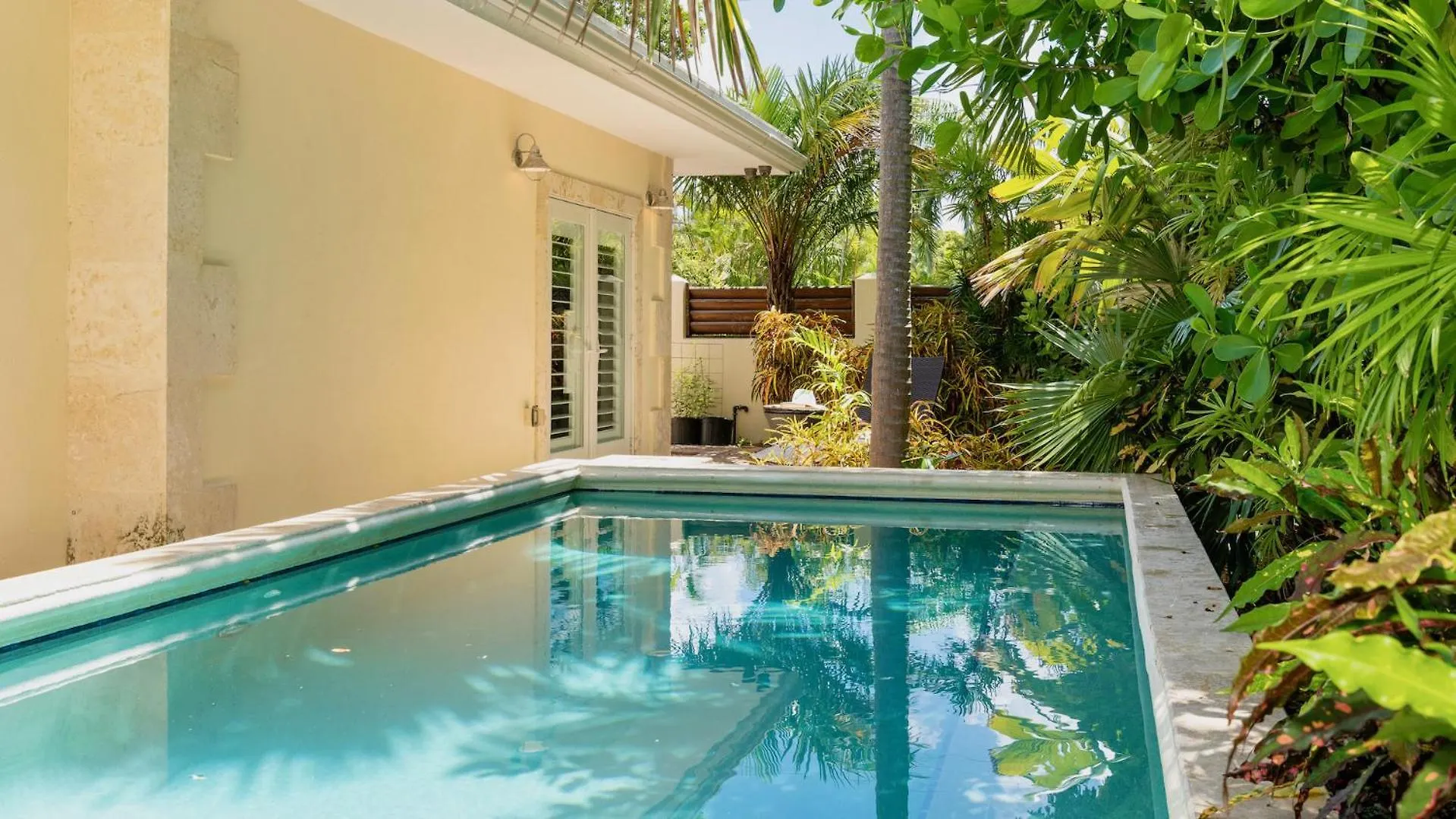 Island Opulence By Last Key Realty Nyaraló