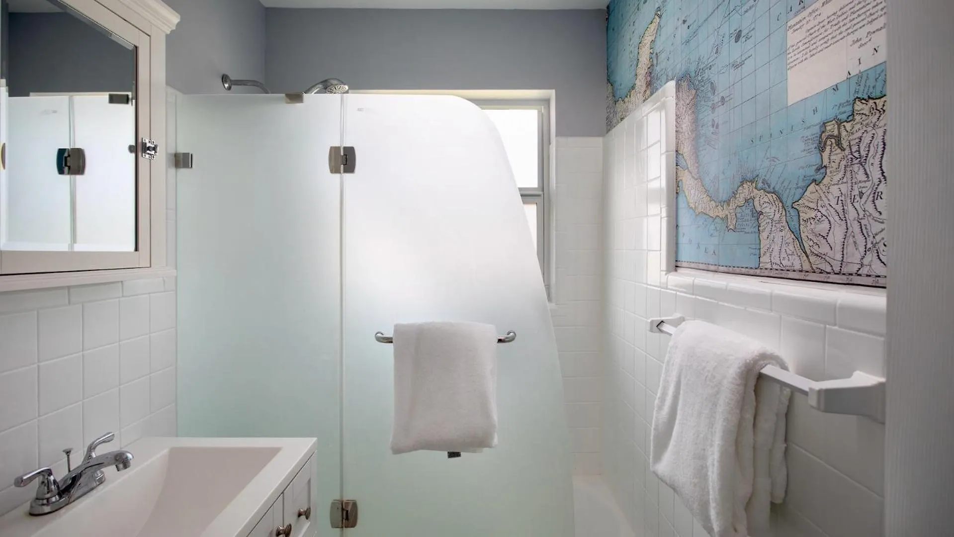 Mariners Hidden Haven By Last Key Realty *