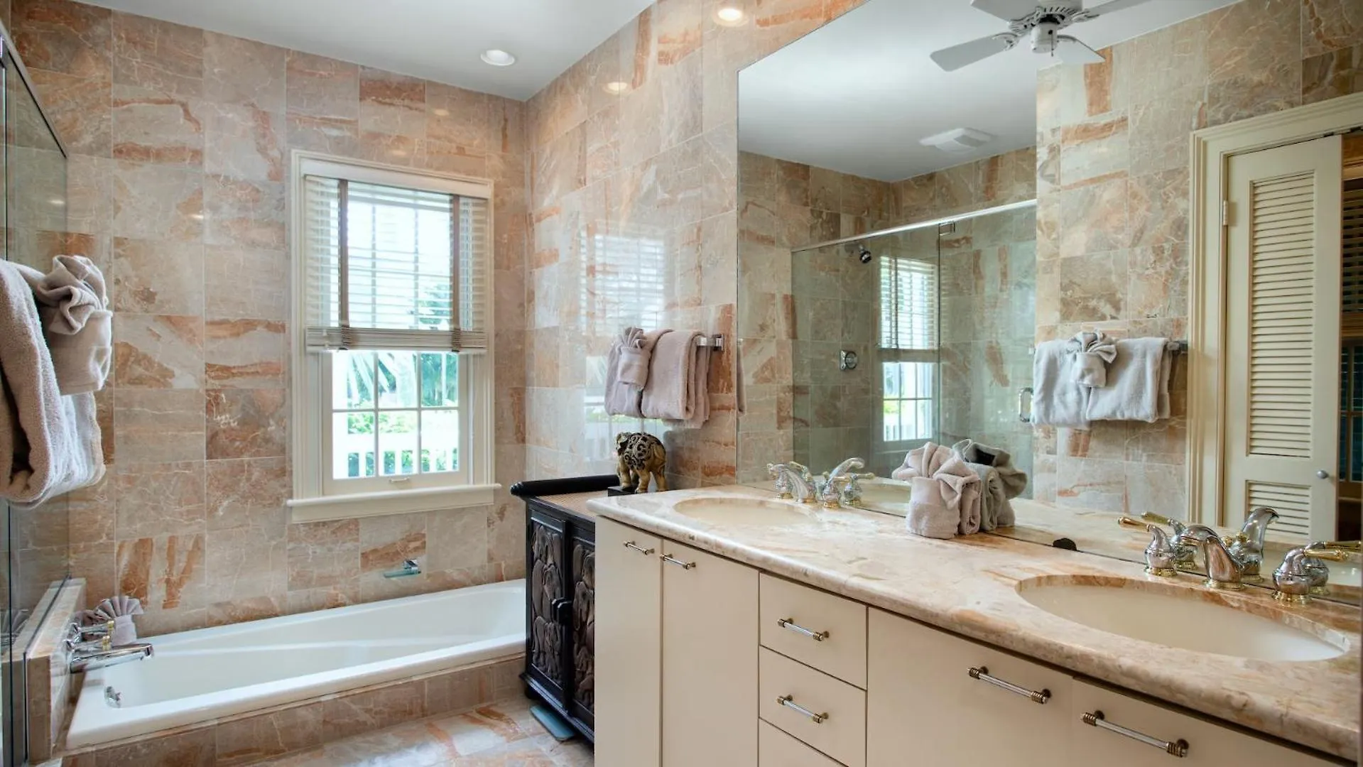Feriehus Elegant Escape By Last Key Realty *