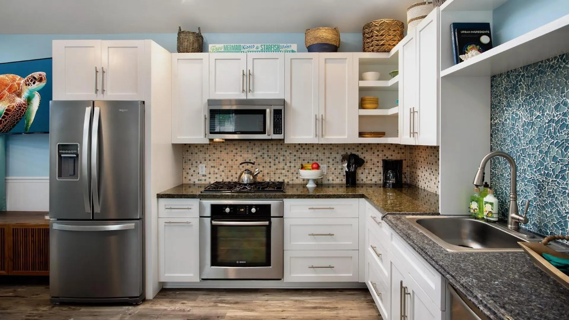 Queen Of Louisa By Last Key Realty * Key West