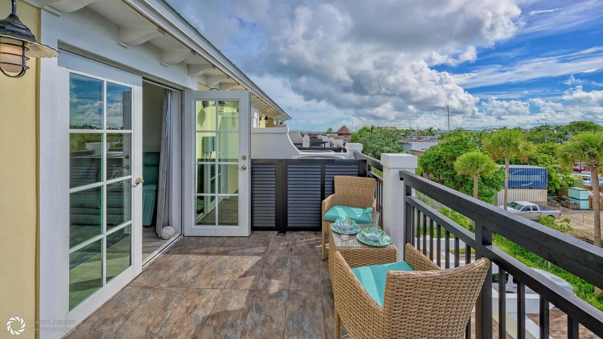 Seaport Sensation By Last Key Realty Holiday home