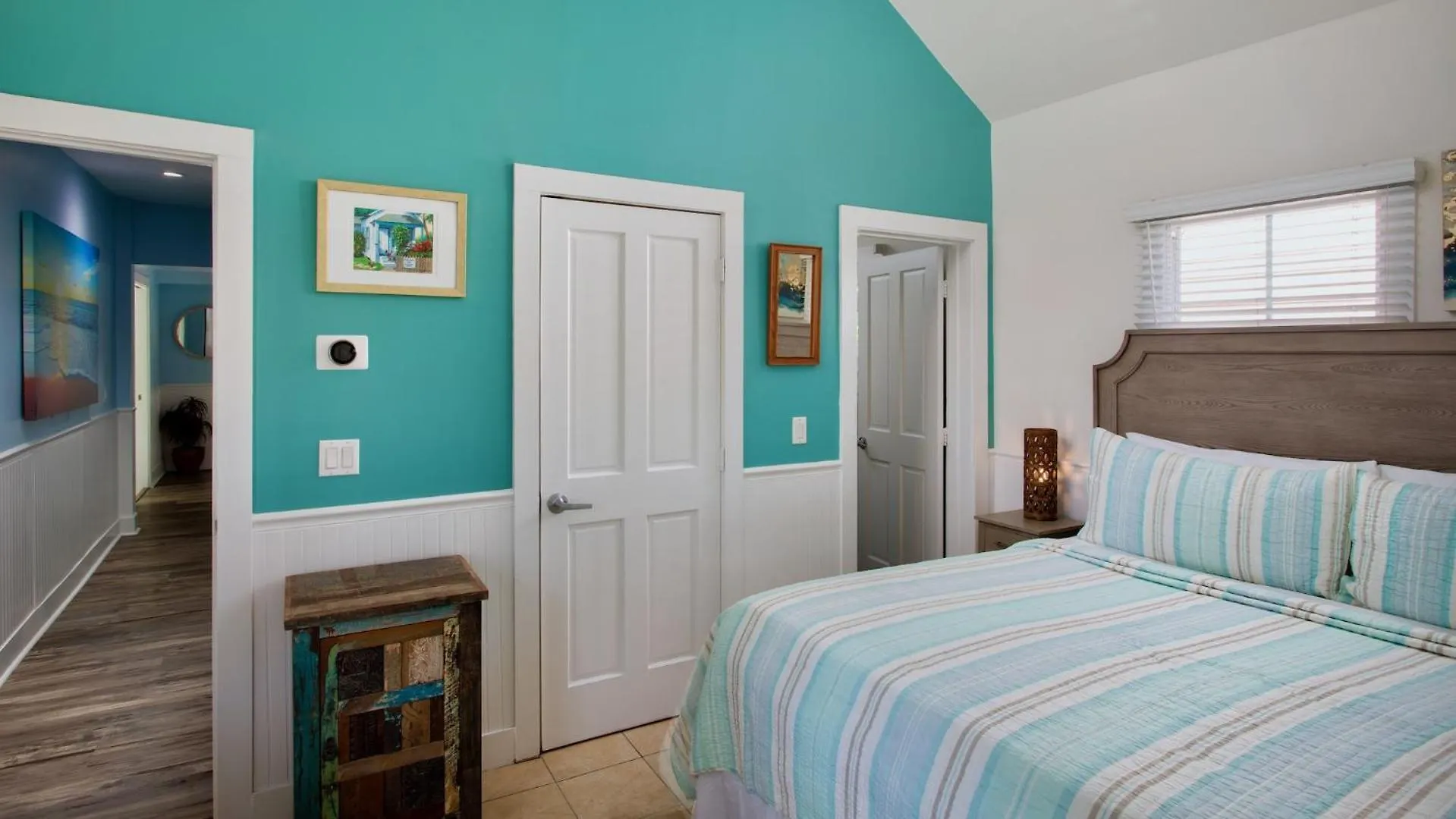 Queen Of Louisa By Last Key Realty *