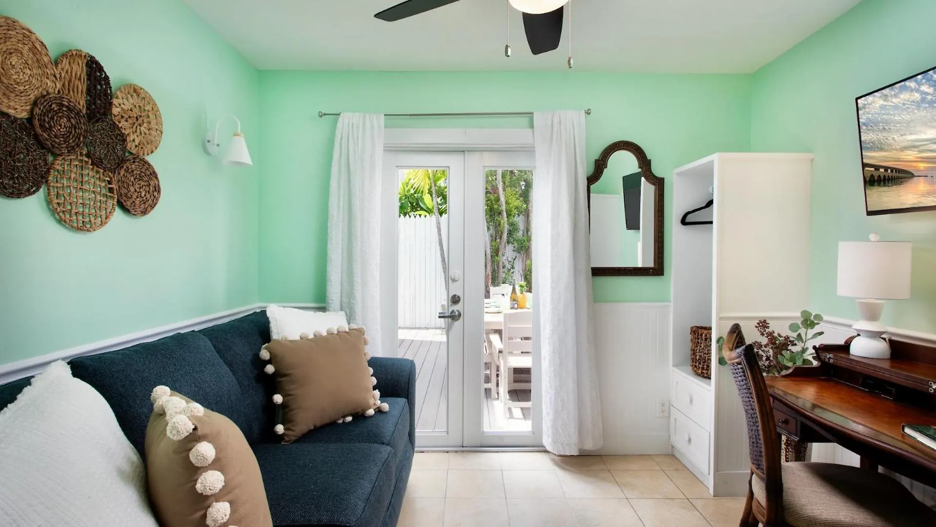 Queen Of Louisa By Last Key Realty * Key West