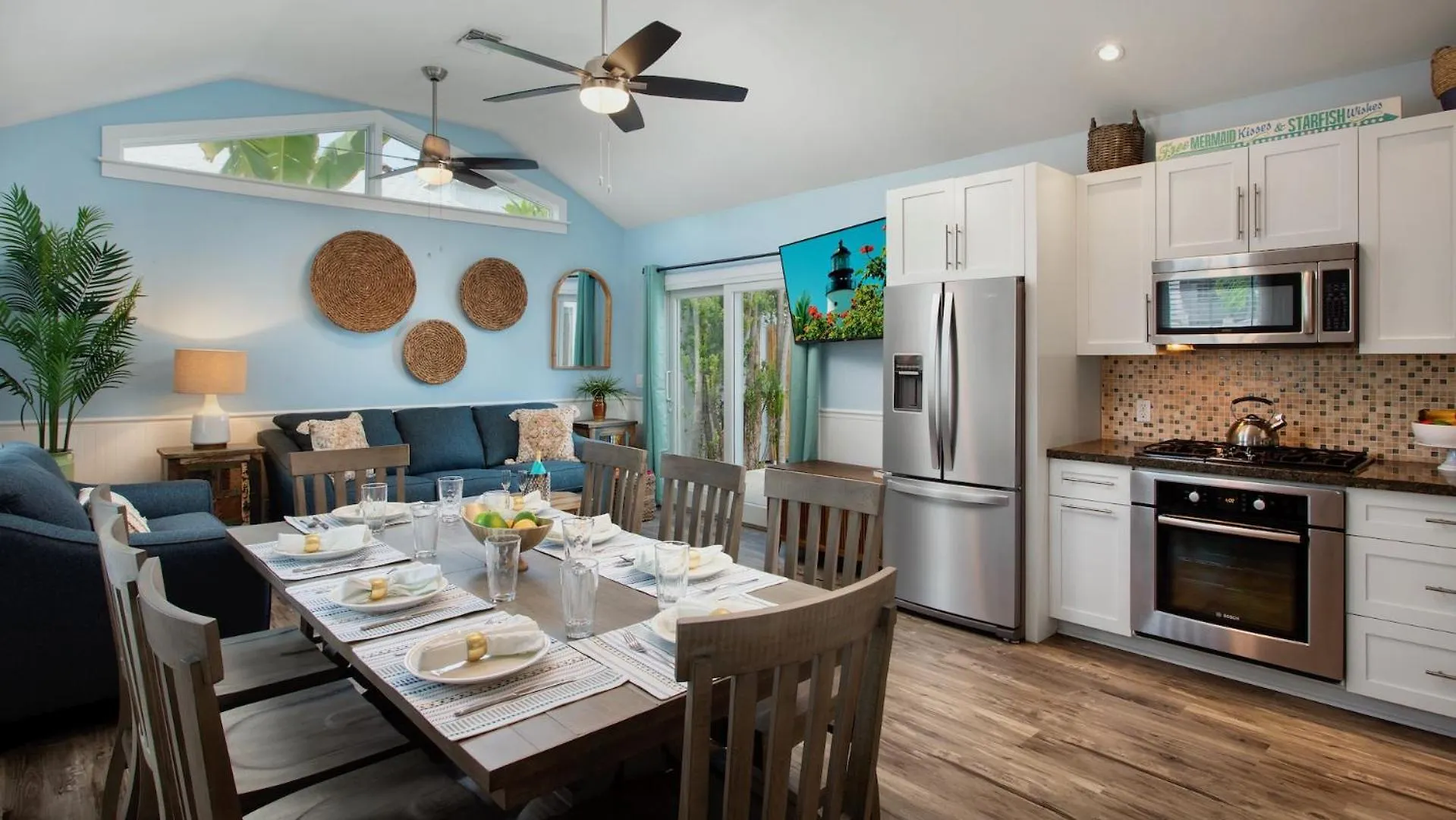 Queen Of Louisa By Last Key Realty *