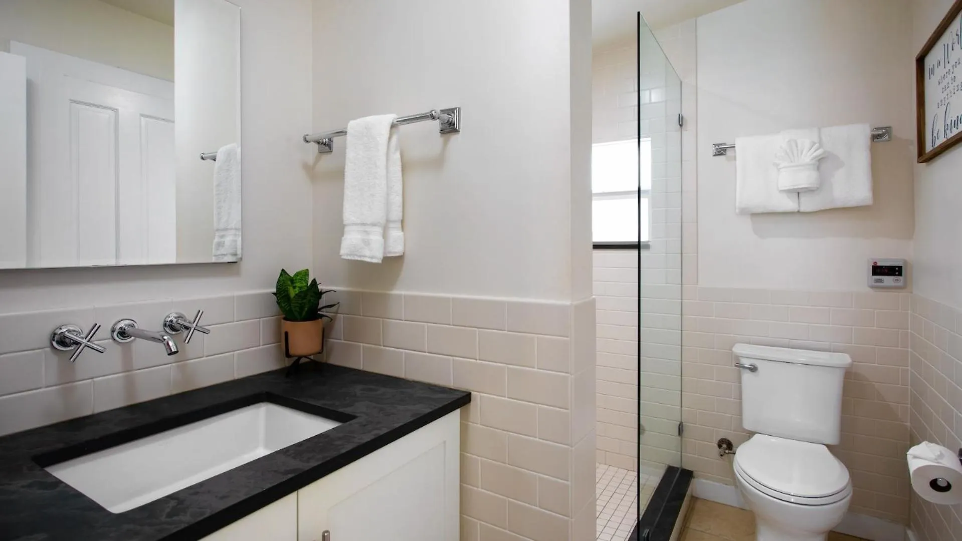 Queen Of Louisa By Last Key Realty *