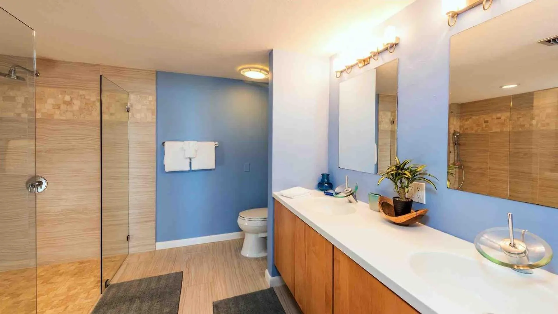度假居 Shang Ri La By Last Key Realty