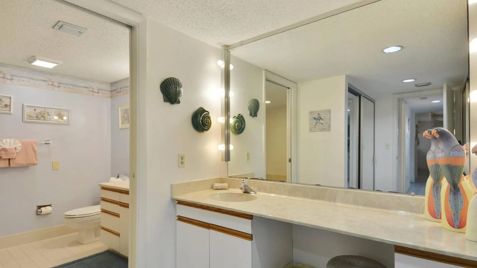 Atlantic Paradise By Avantstay Great Location W Balcony Outdoor Dining Shared Pool Hot Tub Key West