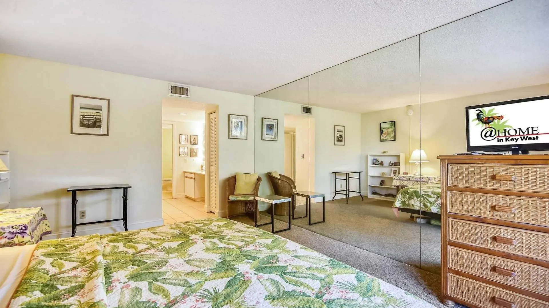 Papaya Place By Avantstay Great Location W Balcony Outdoor Dining Shared Pool Hot Tub *