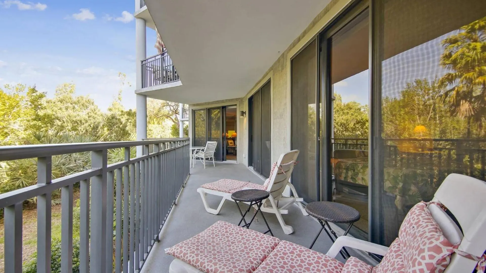 Papaya Place By Avantstay Great Location W Balcony Outdoor Dining Shared Pool Hot Tub * Ки-Уэст