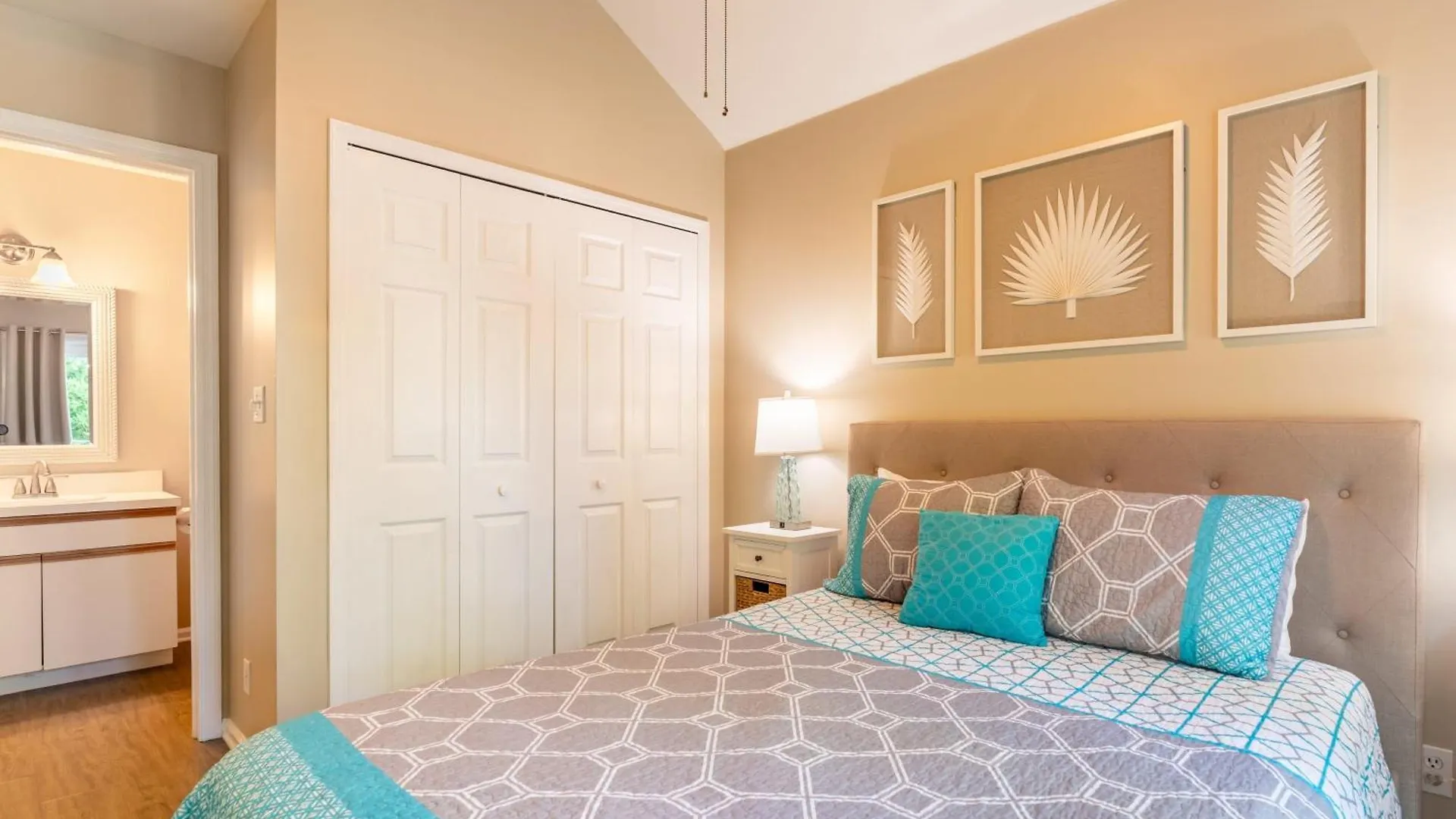 Parrot Perch By Avantstay Old Town W Shared Pool Week Long Only *