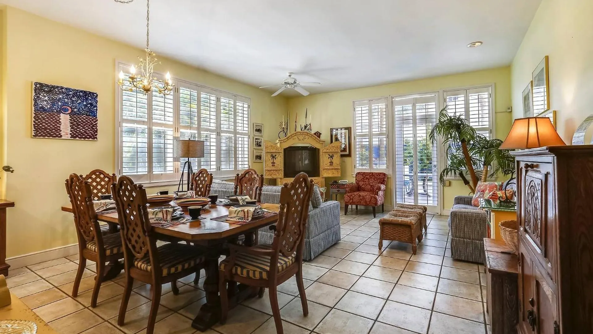 Trumans Hideaway By Avantstay Great Location W Patio Outdoor Dining Bbq Shared Pool Week Long