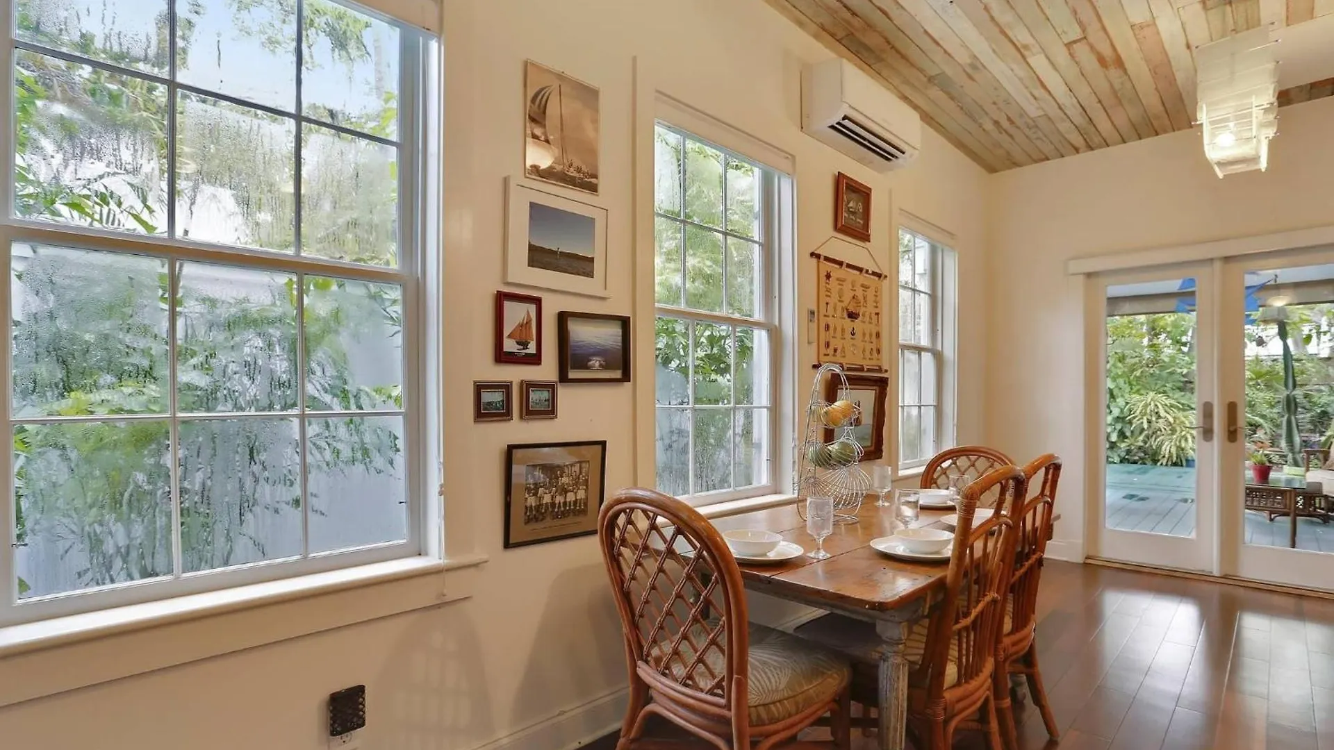Boat House By Avantstay Character Location W Shared Pool Month Long Key West