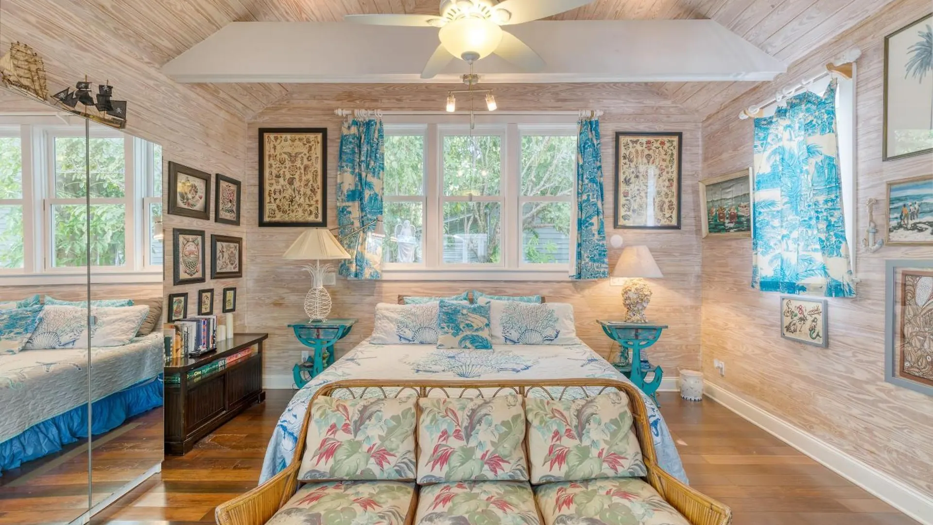 Semesterbostad Boat House By Avantstay Character Location W Shared Pool Month Long