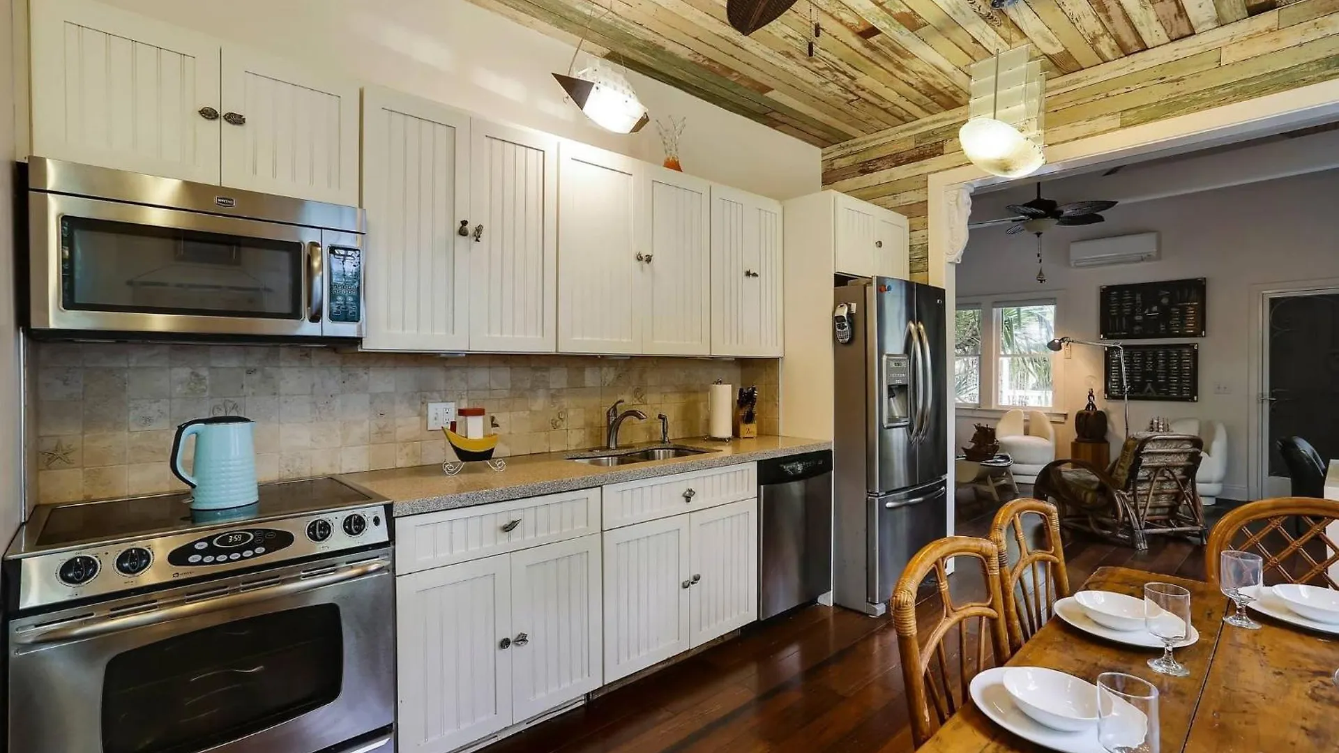 Semesterbostad Boat House By Avantstay Character Location W Shared Pool Month Long Key West